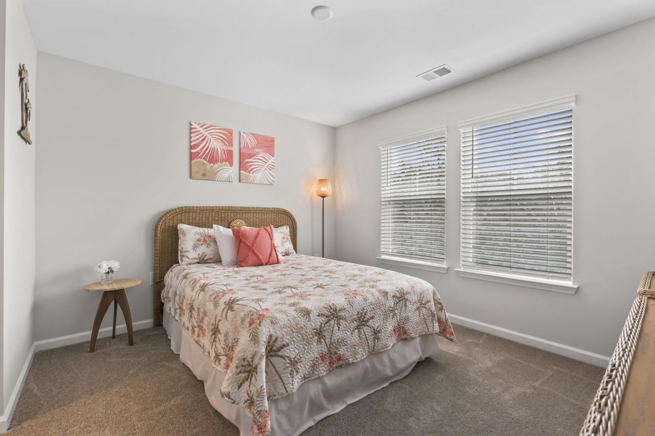 164 Machrie Loop Photo 23