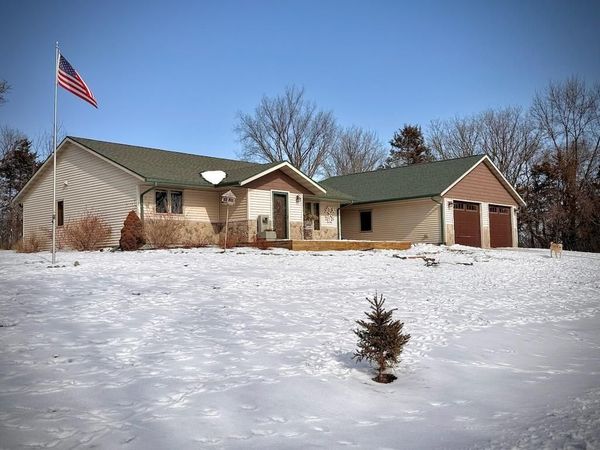5250 121st Avenue NE, Spicer, MN 56288