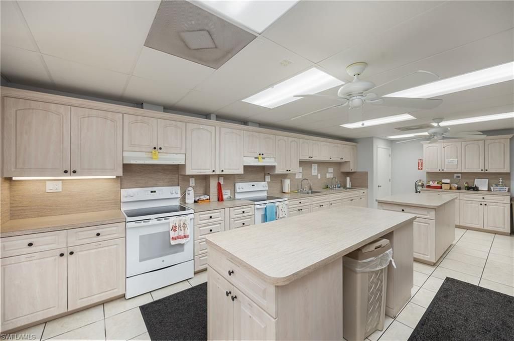 21 San Lu Rue Ave, Unit 21, Naples, FL 34104 Photo