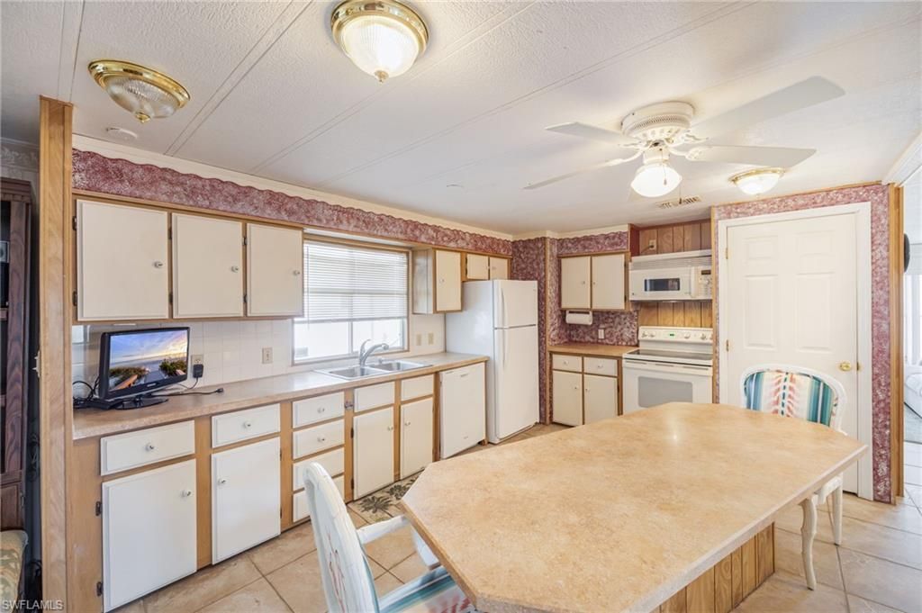 21 San Lu Rue Ave, Unit 21, Naples, FL 34104 Photo