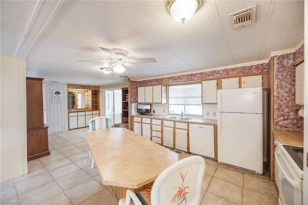 21 San Lu Rue Ave, Unit 21, Naples, FL 34104 Photo