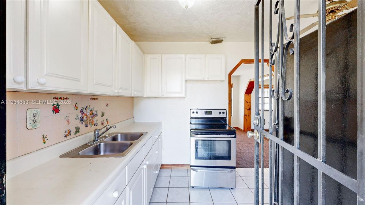 10721 SW 149th Ter , Miami, FL 33176 Photo