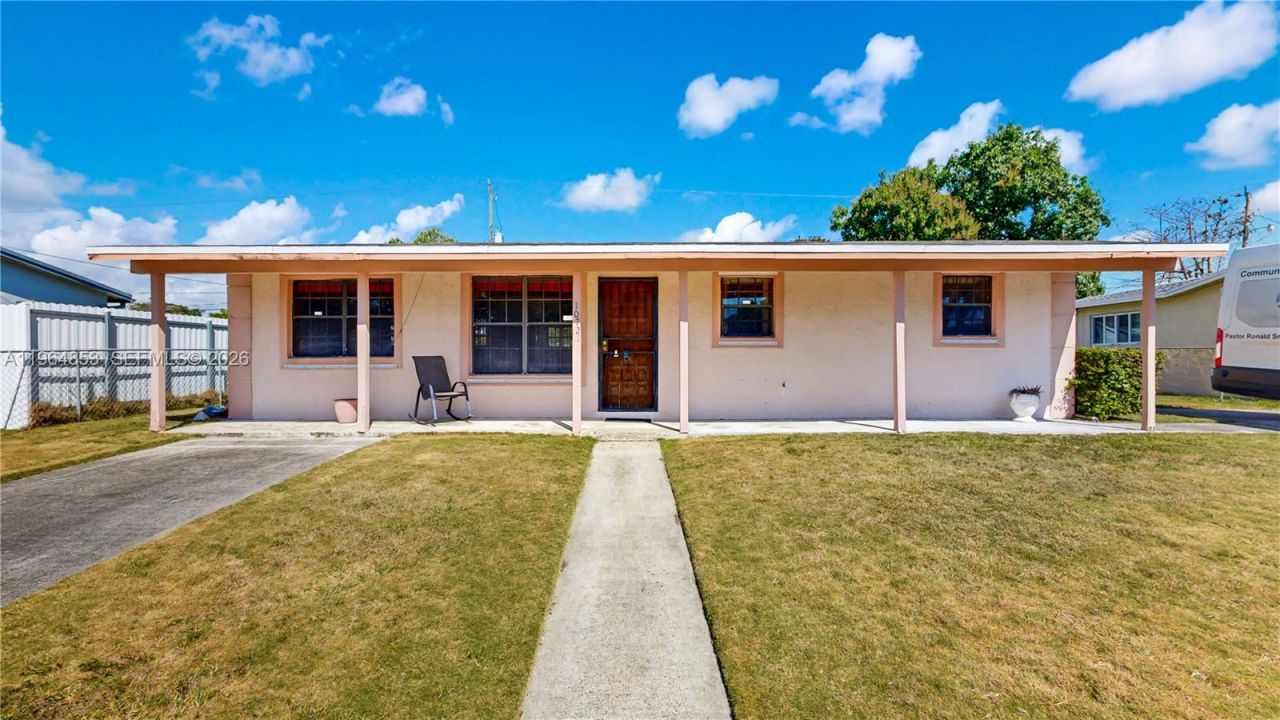 10721 SW 149th Ter , Miami, FL 33176 Photo