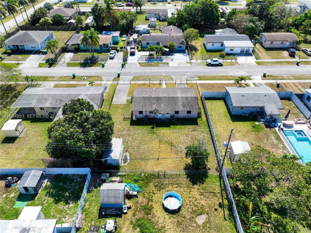 10721 SW 149th Ter , Miami, FL 33176 Photo