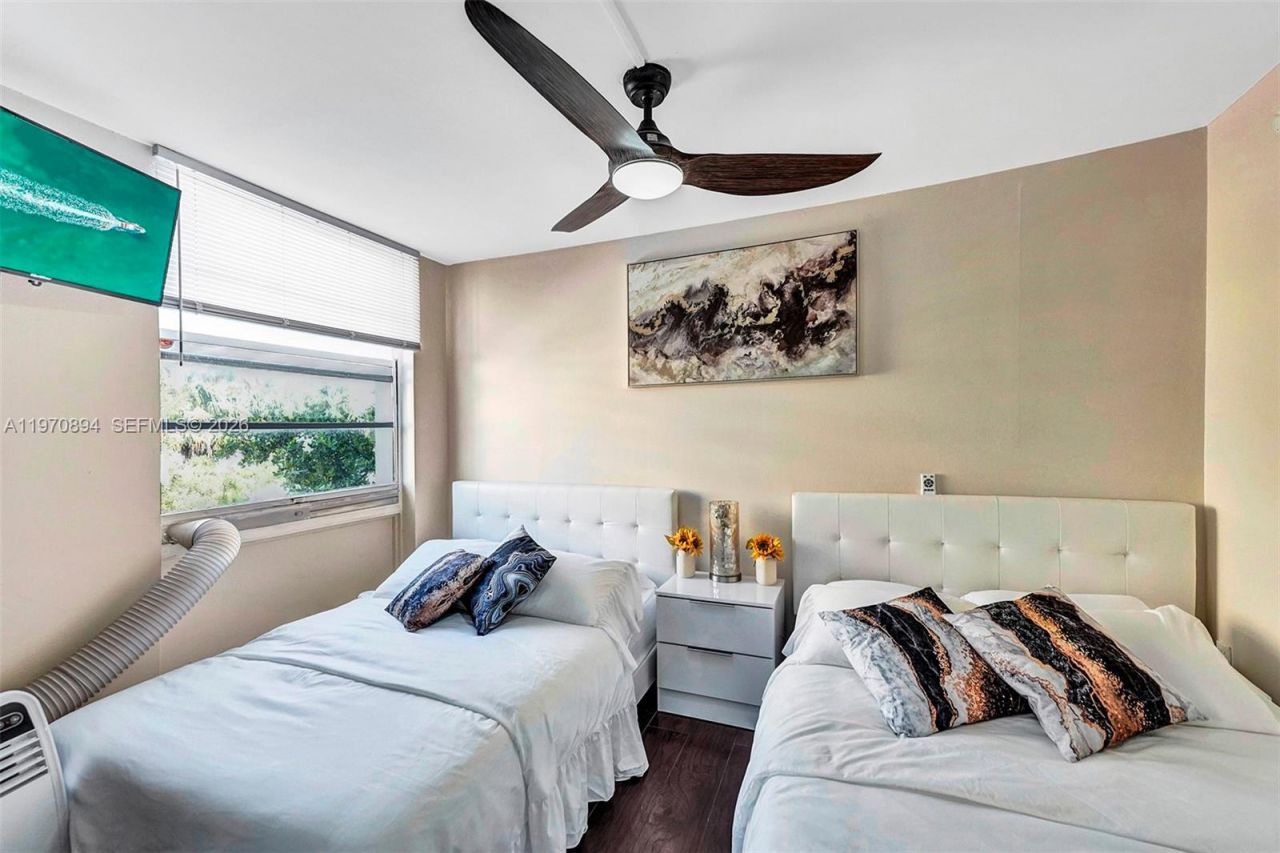 710 Washington Ave , Unit 315, Miami Beach, FL 33139 Photo