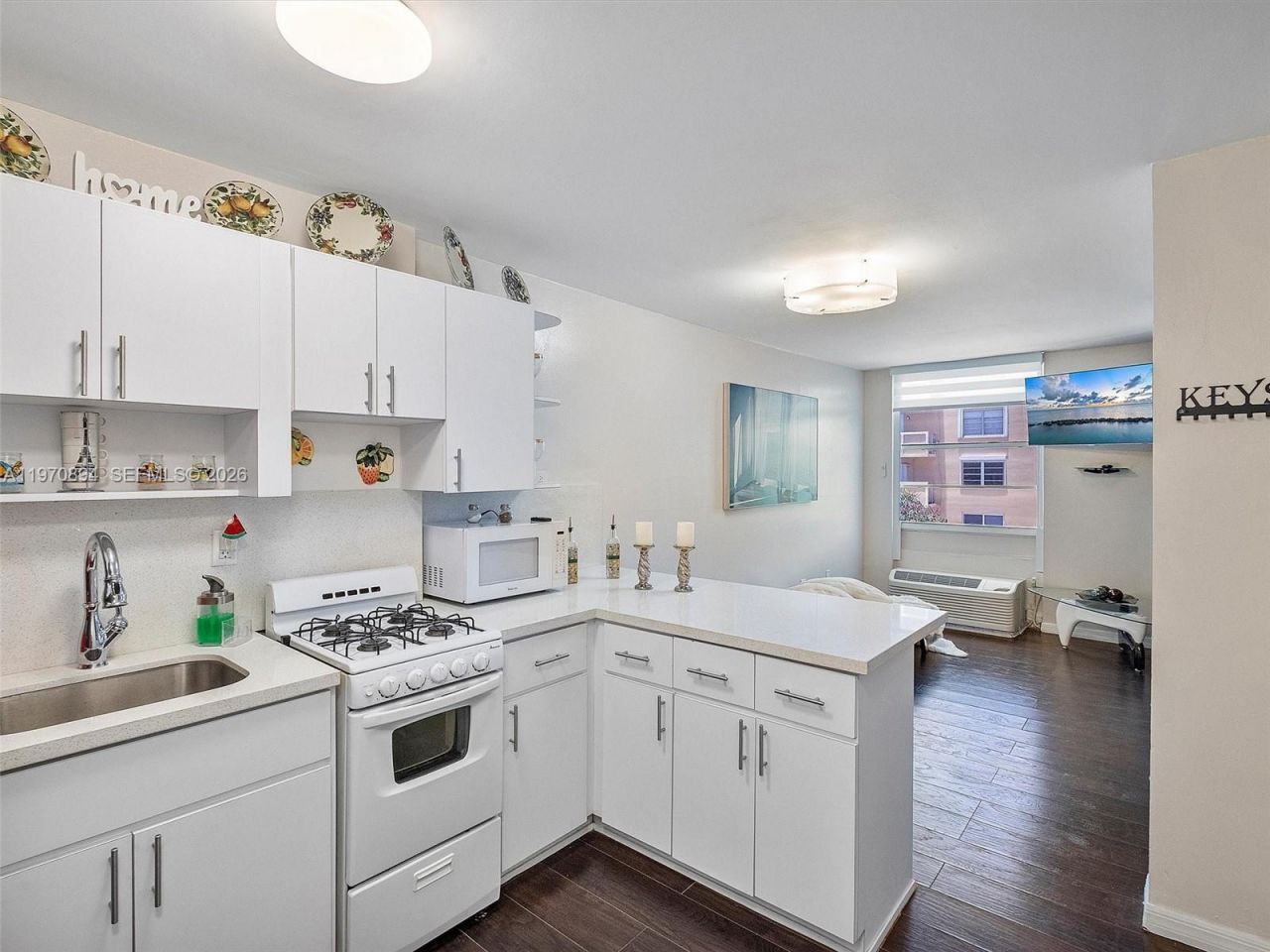 710 Washington Ave , Unit 315, Miami Beach, FL 33139 Photo