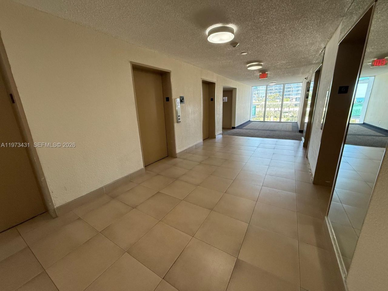 100 Bayview Dr , Unit 610, Sunny Isles Beach, FL 33160 Photo