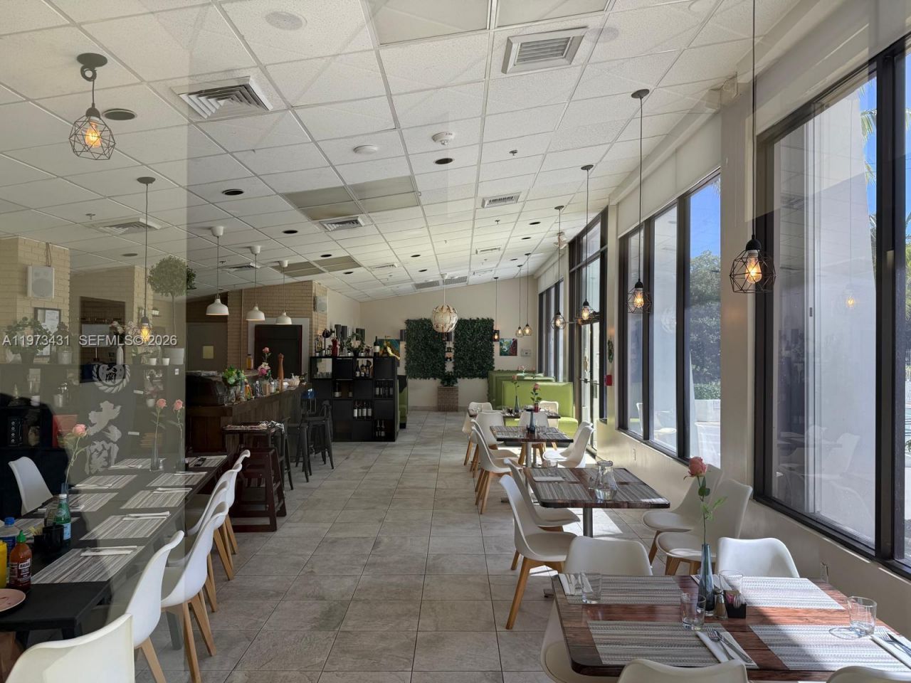 100 Bayview Dr , Unit 610, Sunny Isles Beach, FL 33160 Photo