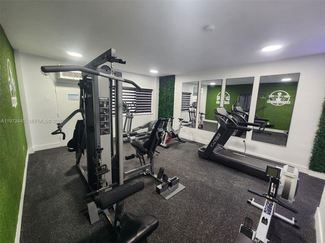 2101 Normandy Dr, Unit 310, Miami Beach, FL 33141 Photo