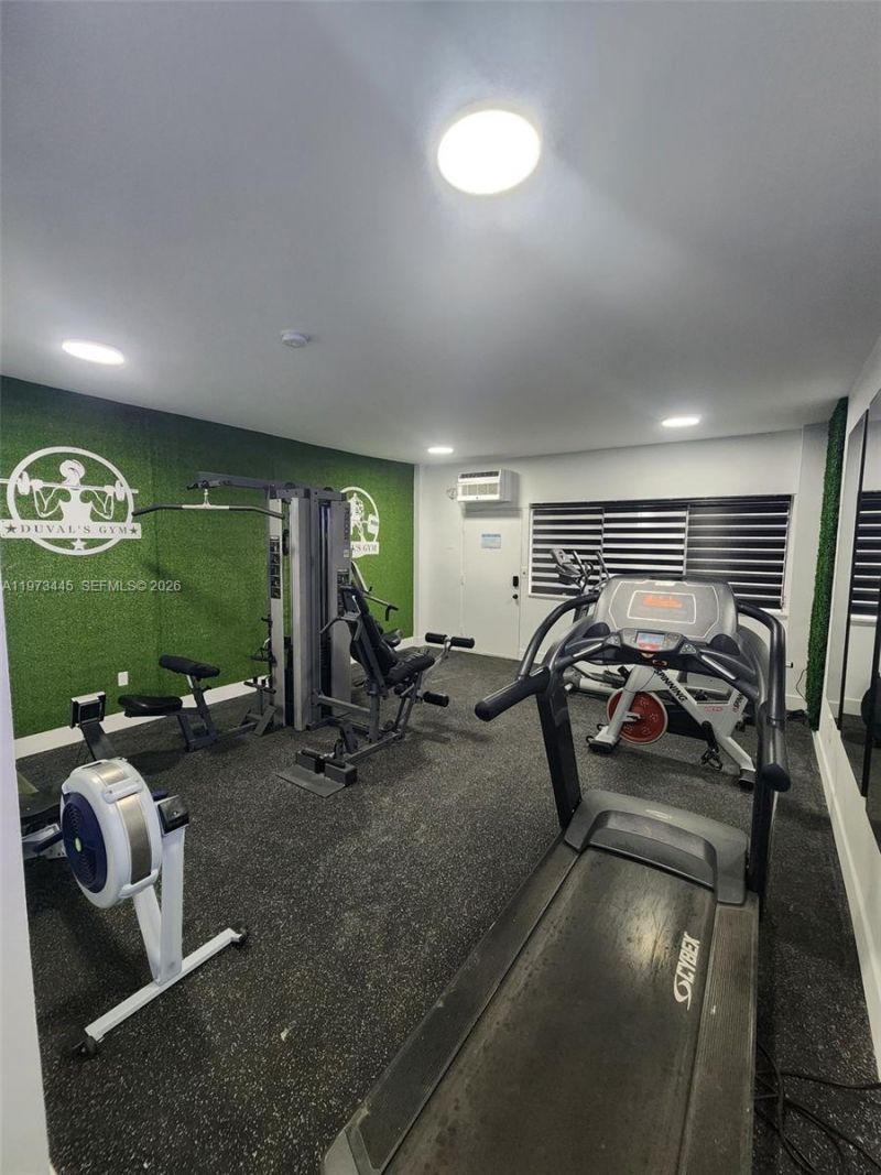 2101 Normandy Dr, Unit 310, Miami Beach, FL 33141 Photo