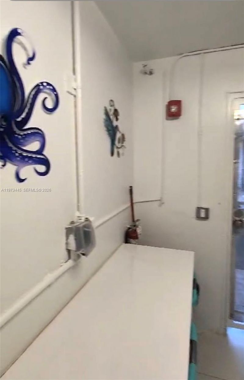 2101 Normandy Dr, Unit 310, Miami Beach, FL 33141 Photo