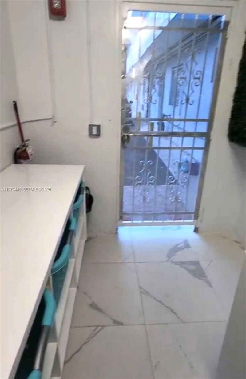 2101 Normandy Dr, Unit 310, Miami Beach, FL 33141 Photo