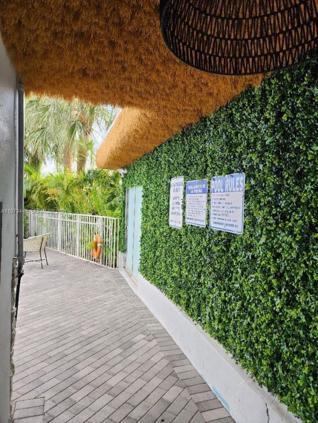 2101 Normandy Dr, Unit 310, Miami Beach, FL 33141 Photo