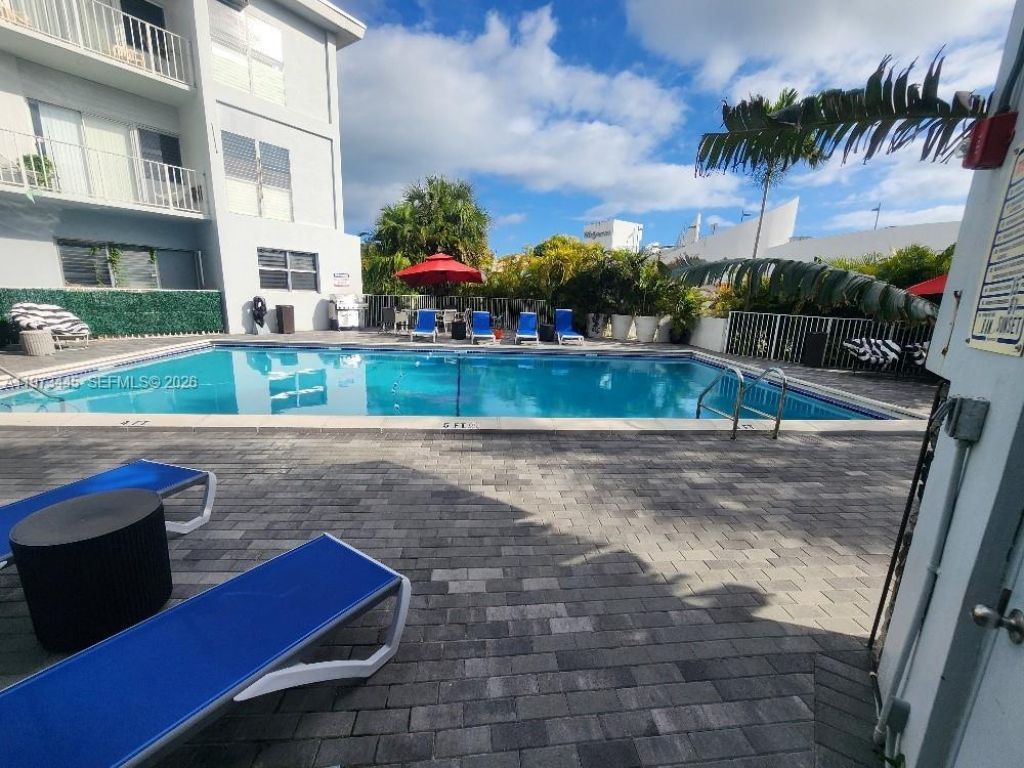 2101 Normandy Dr, Unit 310, Miami Beach, FL 33141 Photo