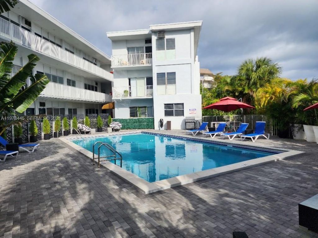 2101 Normandy Dr, Unit 310, Miami Beach, FL 33141 Photo