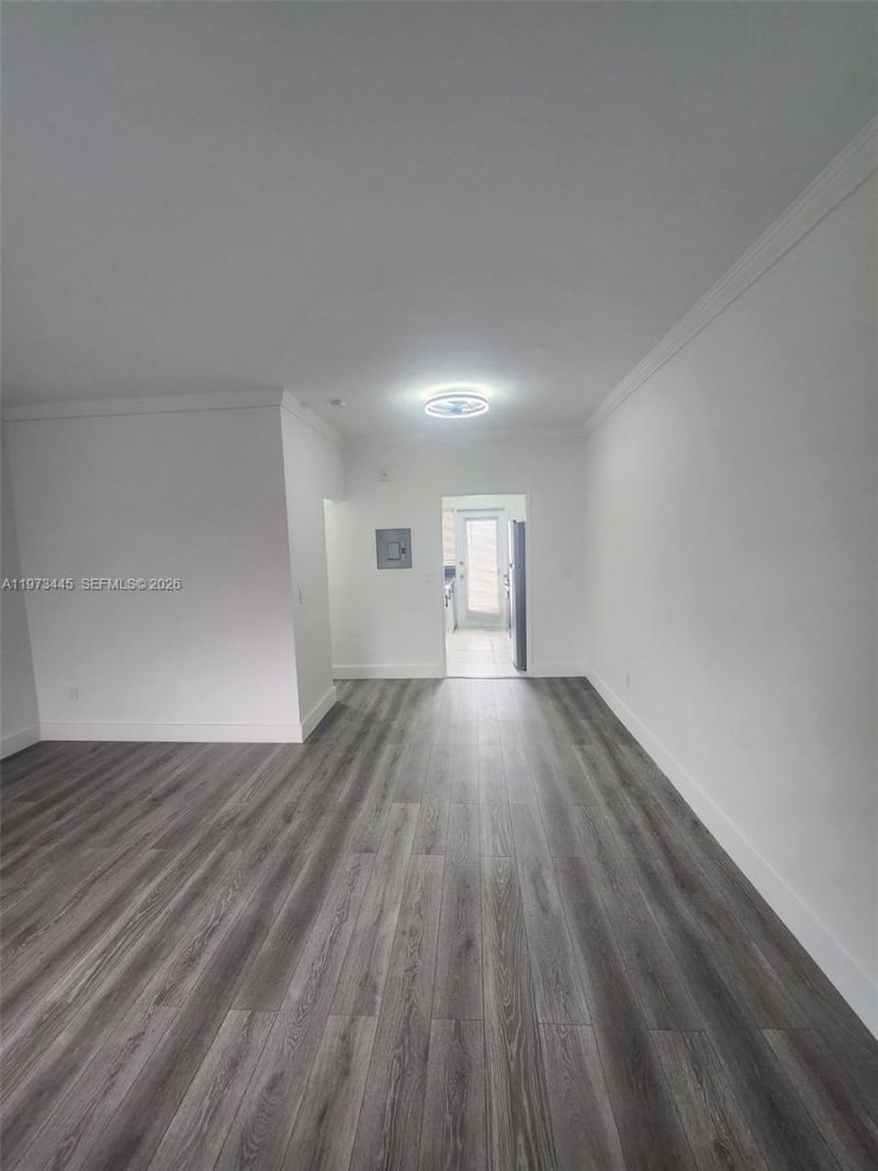 2101 Normandy Dr, Unit 310, Miami Beach, FL 33141 Photo