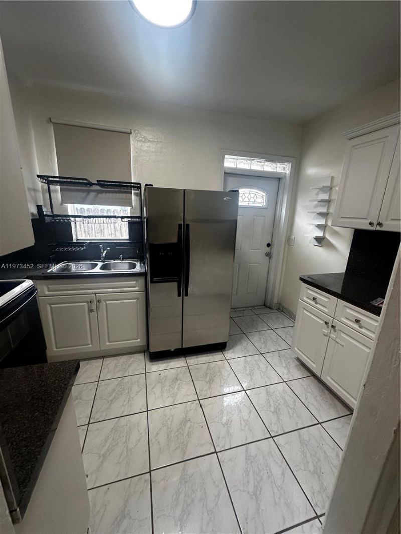 3401 SW 24th Ter, Unit 3401, Miami, FL 33145 Photo