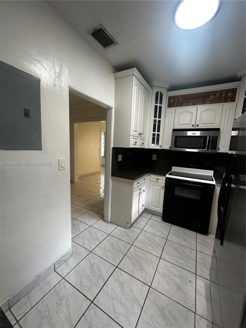 3401 SW 24th Ter, Unit 3401, Miami, FL 33145 Photo