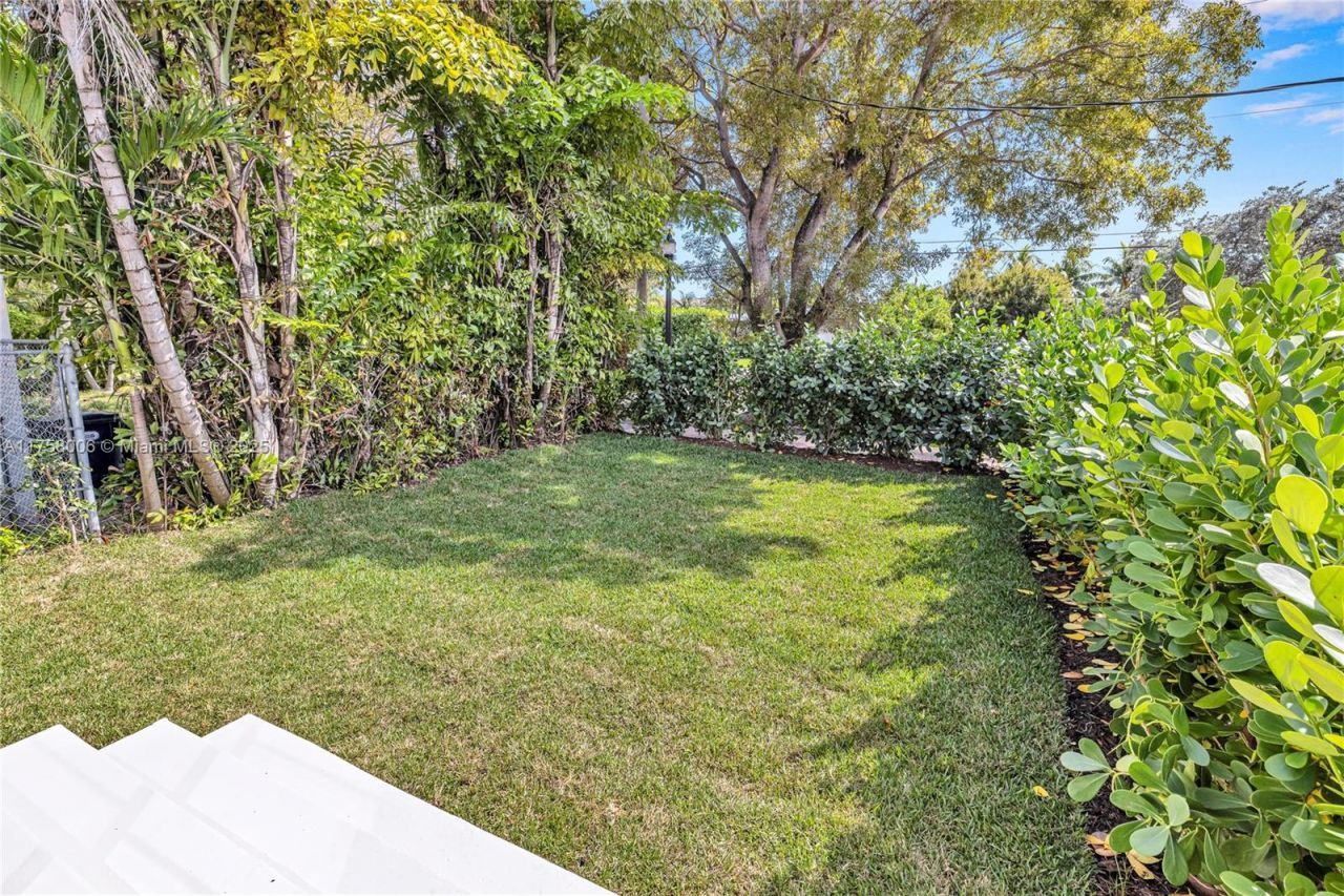 1323 Cleveland Rd , Miami Beach, FL 33141 Photo