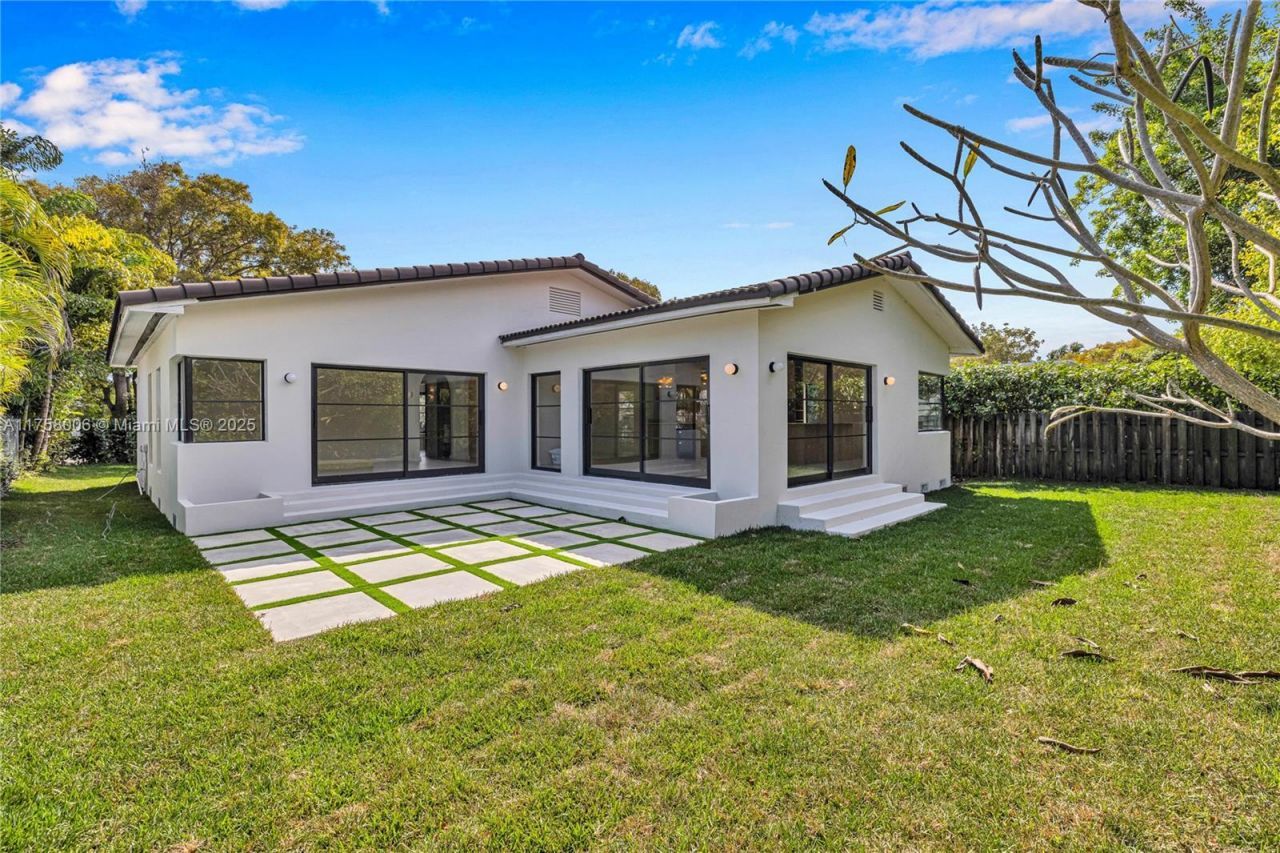 1323 Cleveland Rd , Miami Beach, FL 33141 Photo