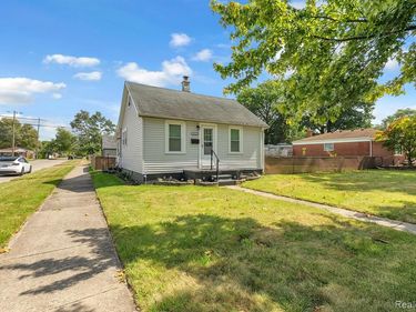 4401 Katherine Street, Dearborn Heights, MI 48125
