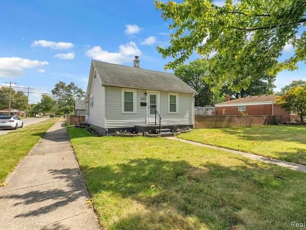 4401 Katherine Street, Dearborn Heights, MI 48125
