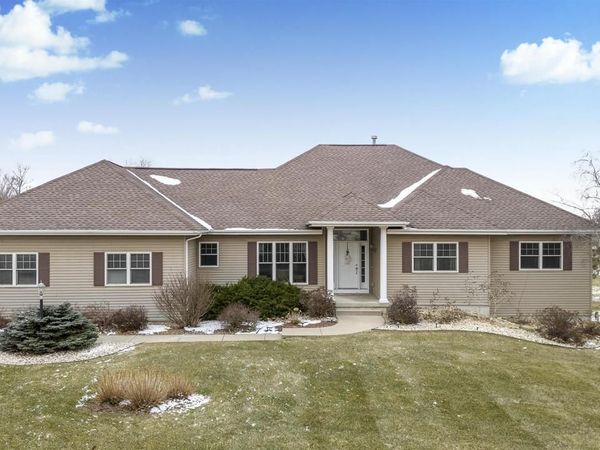 3753 Coachman Way, Cross Plains, WI 53528