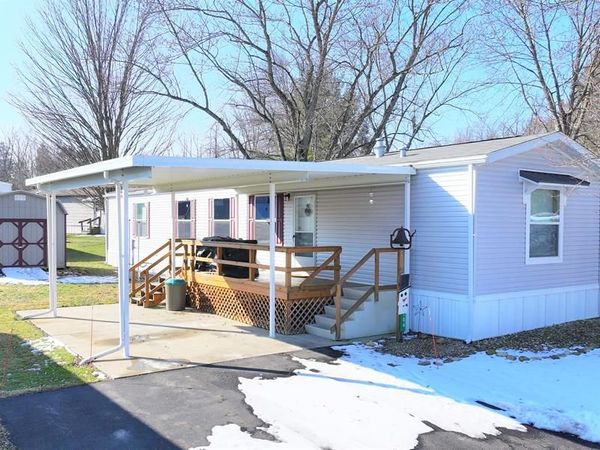 104 Chestnut Ct, Mansfield, OH 44906