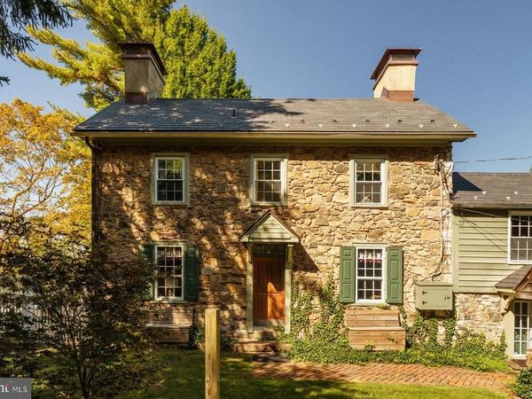 2943 WINDY BUSH ROAD, NEWTOWN, PA 18940