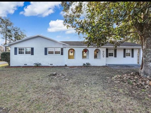 909 Clarks Bluff Road, Kingsland, GA 31548