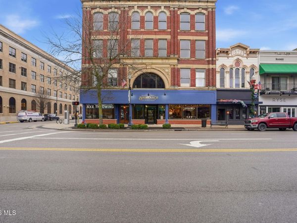 401 S Main Street , Findlay, OH 45840