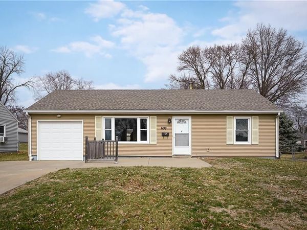 608 NE 66th Terrace, Kansas City, MO 64118