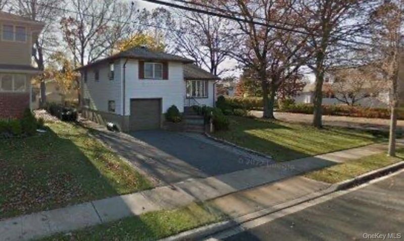 164 N Pine Street  Massapequa, NY 11758