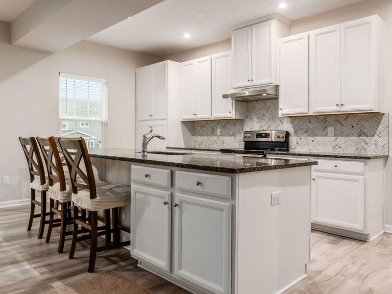 8435 Graystone Drive, Pickerington, OH 43147 Photo 14