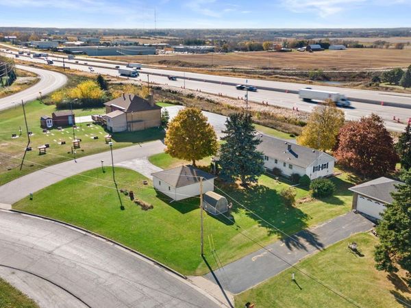 4230 Michel Ct, Caledonia, WI 53126