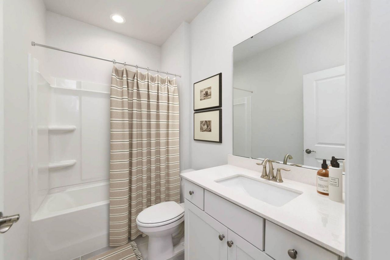 3097 Visionary Dr.  Photo 4