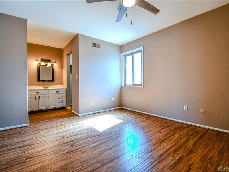 3268 Gambit Square, Dayton, OH 45449 Photo 16