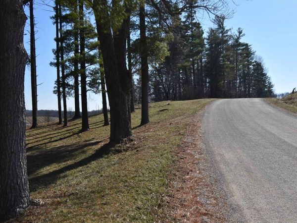 7022 S 500 E Road, Ferdinand, IN 47513