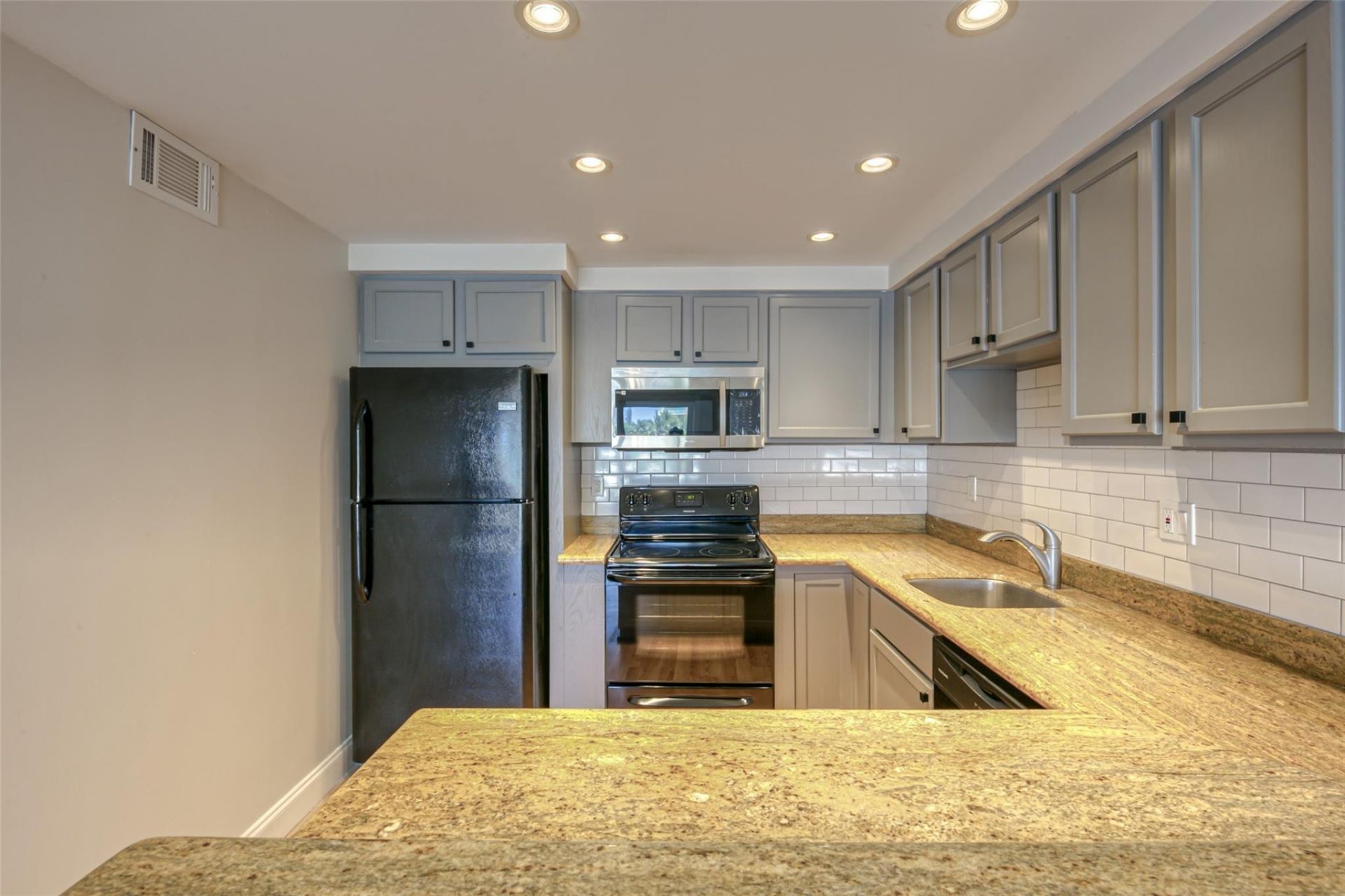 2900 NE 30th Street, Unit 4-I, Fort Lauderdale, FL 33306 Photo