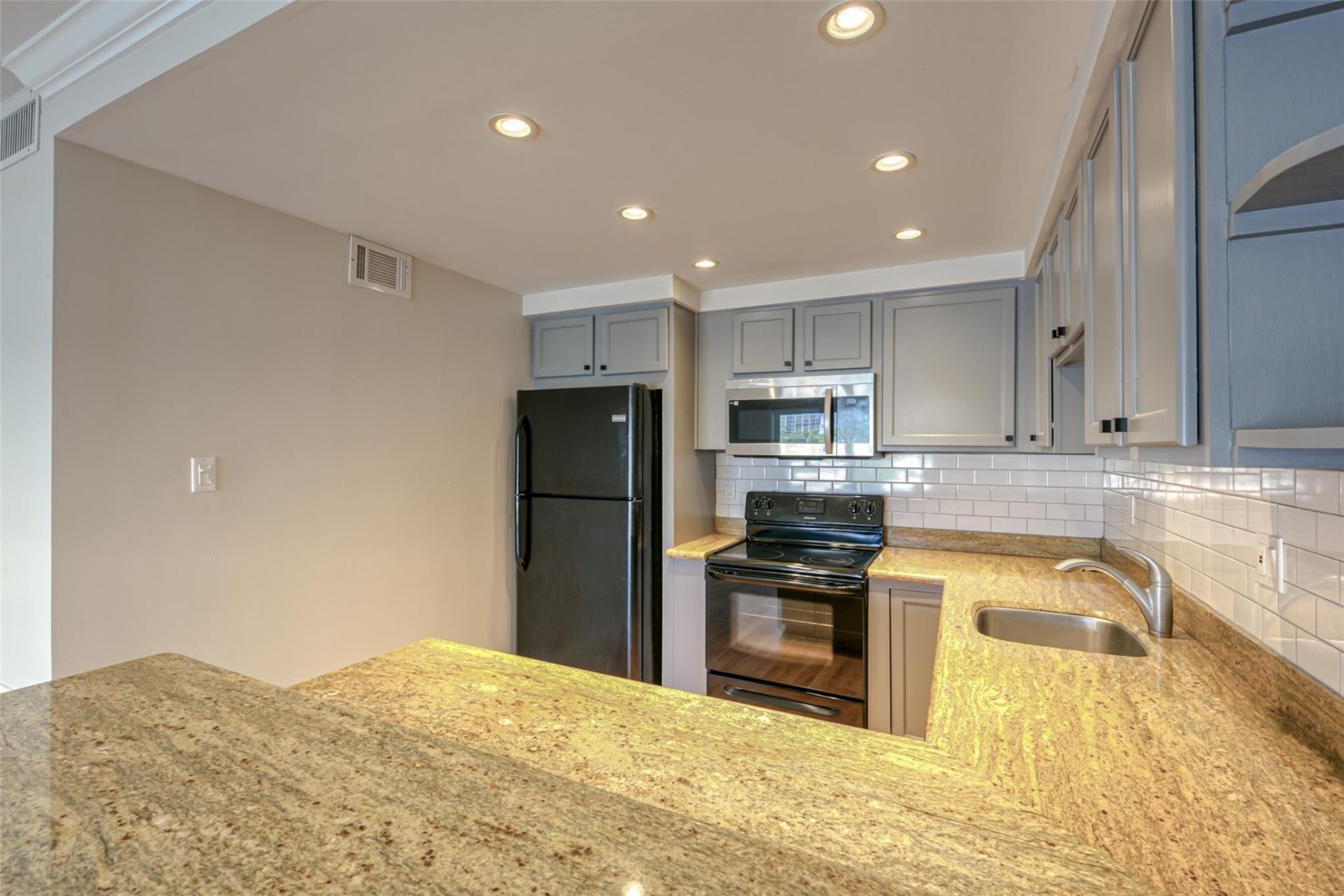 2900 NE 30th Street, Unit 4-I, Fort Lauderdale, FL 33306 Photo