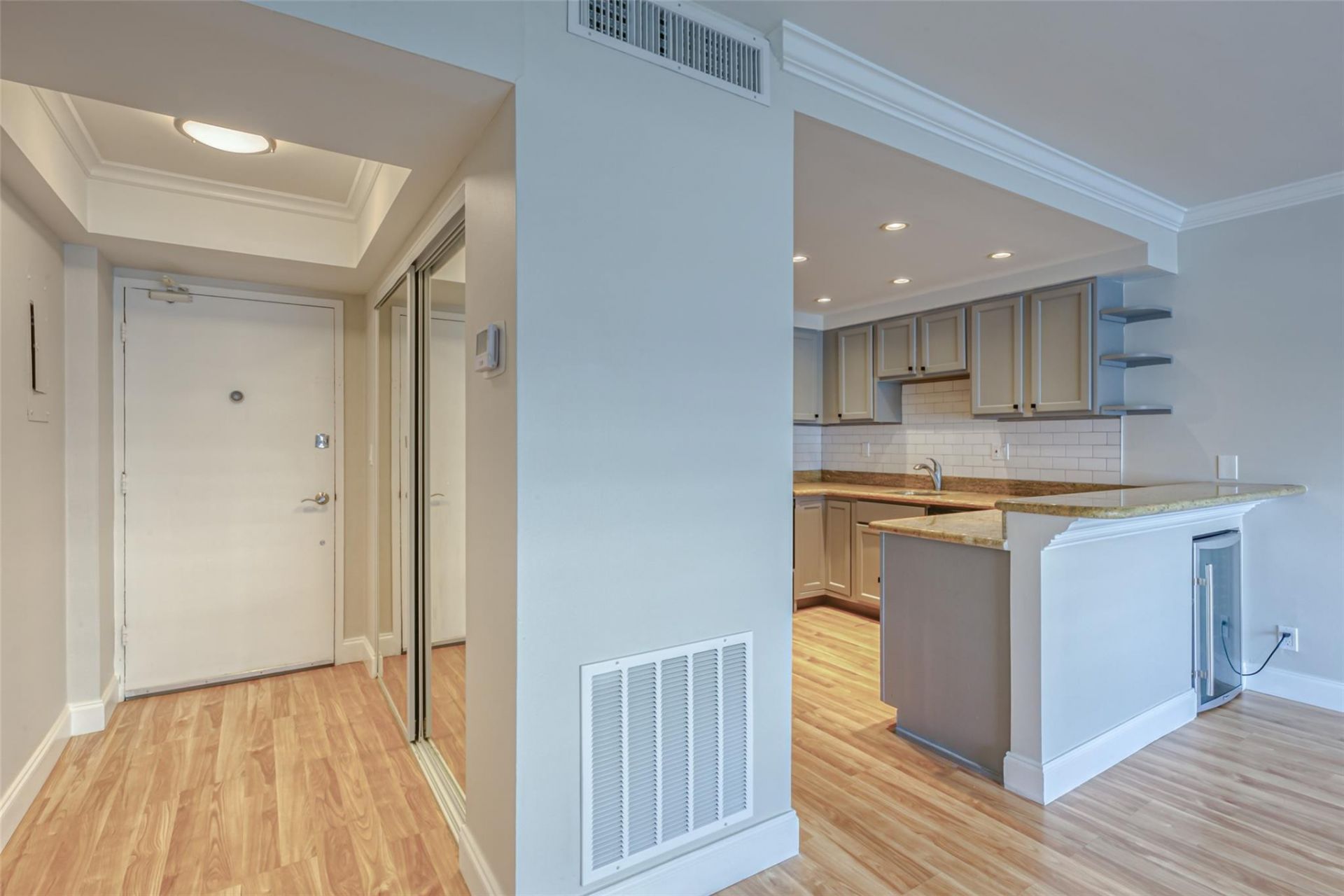 2900 NE 30th Street, Unit 4-I, Fort Lauderdale, FL 33306 Photo