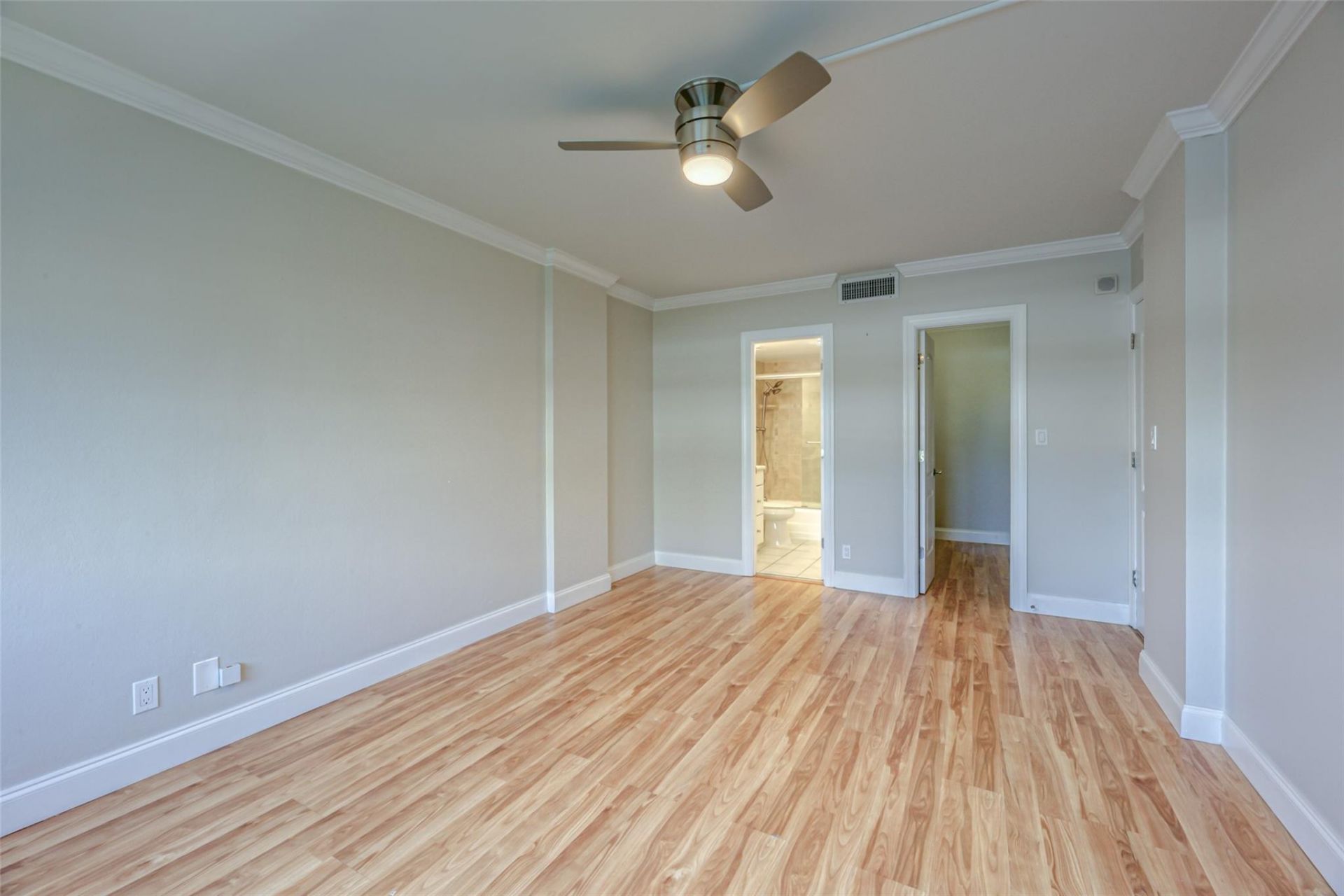 2900 NE 30th Street, Unit 4-I, Fort Lauderdale, FL 33306 Photo