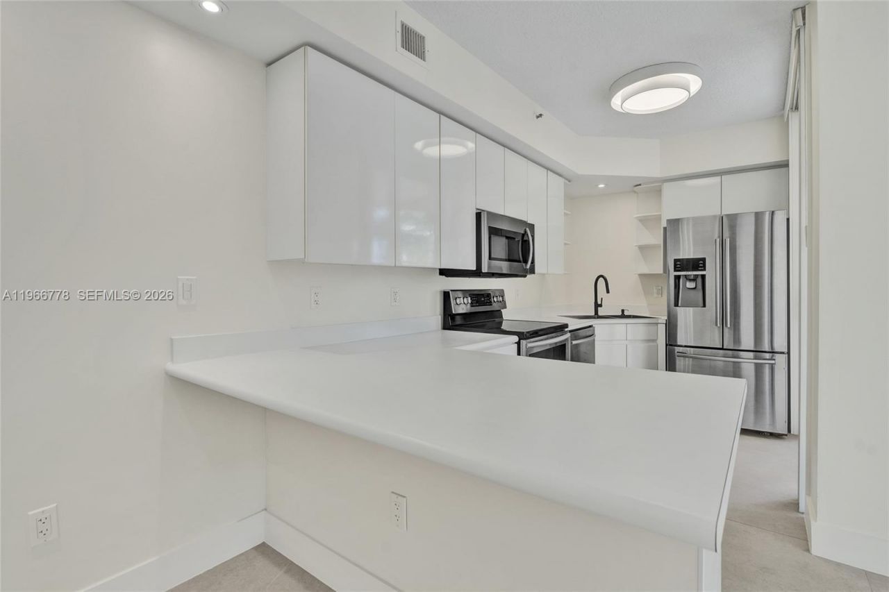 1834 Brickell Ave, Unit 31, Miami, FL 33129 Photo