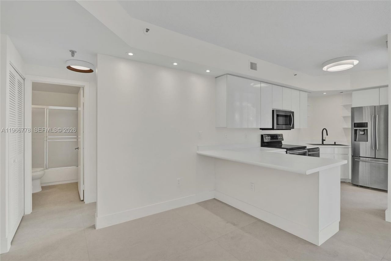 1834 Brickell Ave, Unit 31, Miami, FL 33129 Photo