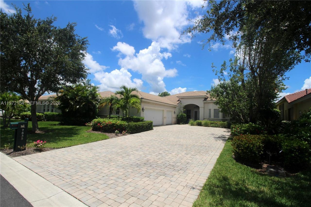 7635 Ironhorse Blvd , West Palm Beach, FL 33412 Photo