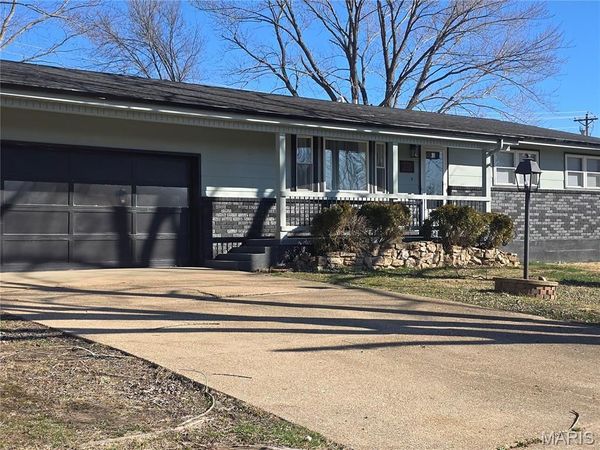 1903 Long Drive , Waynesville, MO 65583