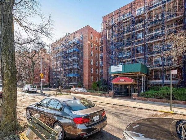 820 ocean Parkway , Unit 404, Brooklyn, NY 11230