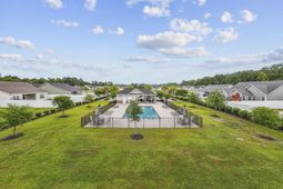 608 Chiswick Dr. photo 4