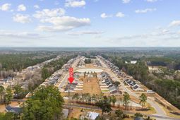 608 Chiswick Dr. photo 4