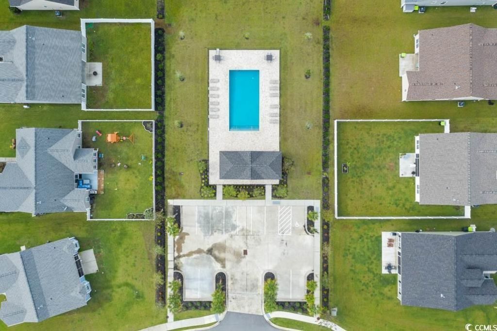 608 Chiswick Dr. Photo 45